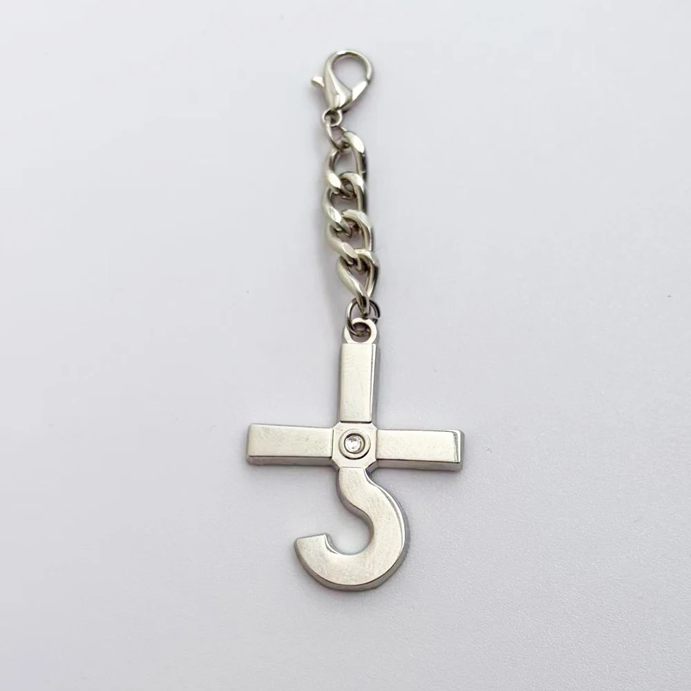 Band-Musik-Schlüsselanhänger-Set, modifizierter Bären-Smile-Face-Metallanhänger, Schlüsselring, Kreuz, Geschenk für Musikfans, Schmuck – Detail 4