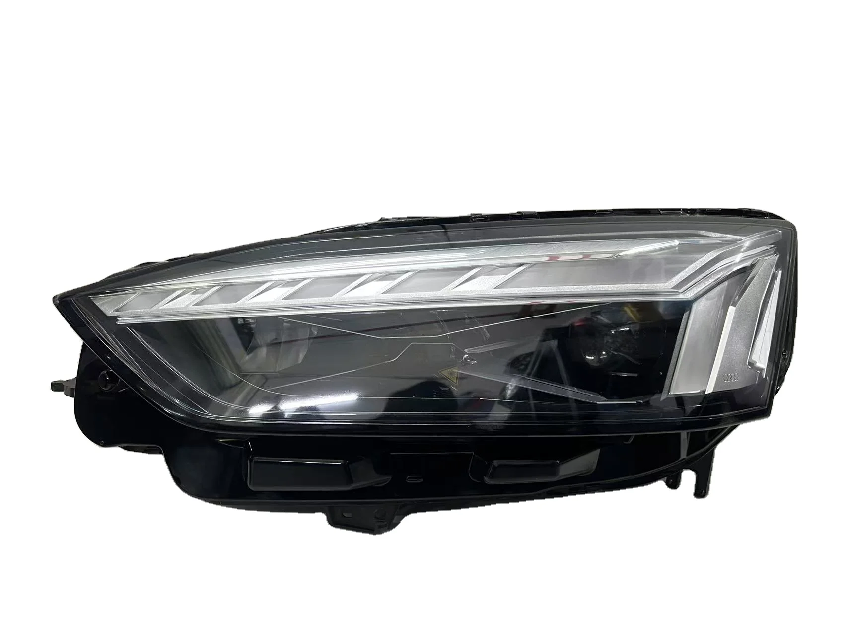 For 2021-2024  A5 S5 RS5 High-end Model's  LED Headlights for OE Repair and Replacement 12V  8W6941085 8W6941086