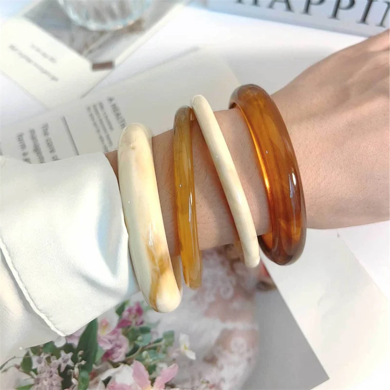 

Vintage Punk Beige Coffee Geometric Round Resin Acrylic Bangle Bracelet For Women Men Fashion Charm Party Wrist Jewelry Pulseras
