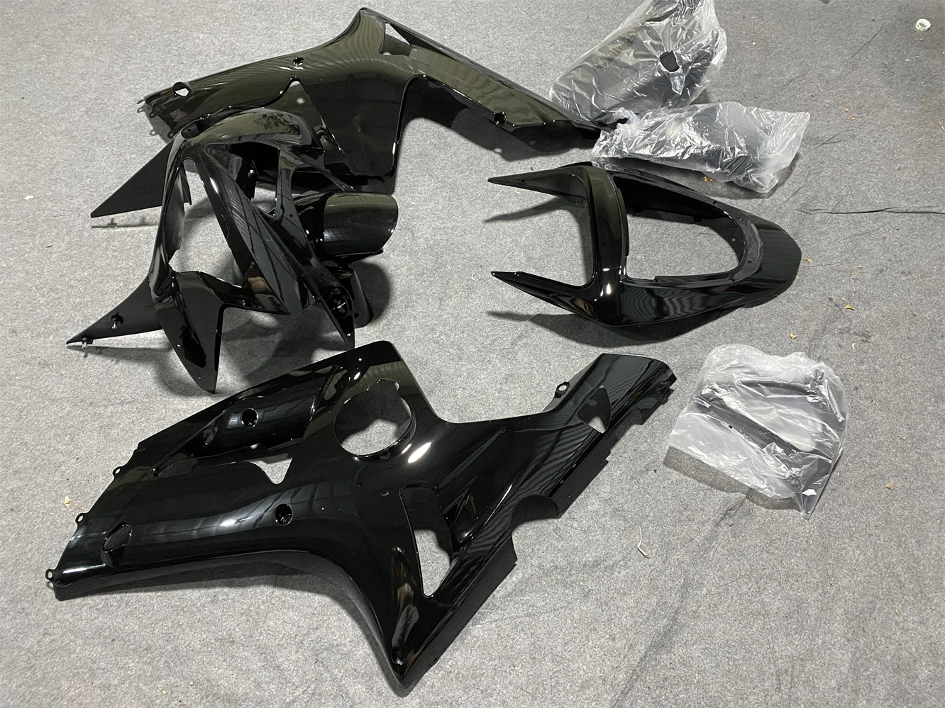 Injection Fairing kits 100% fit for NINJA ZX 6R 2003 2004 fairings zx6r 03 04 all gloss black bodywork sets