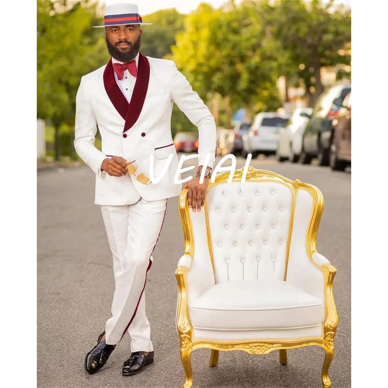 

Белый двубортный мужской костюм с красными лацканами по индивидуальному заказу, облегающий костюм из двух предметов, высокое качество, свадебный костюм, мужские костюмы для выпускного вечера Balo K