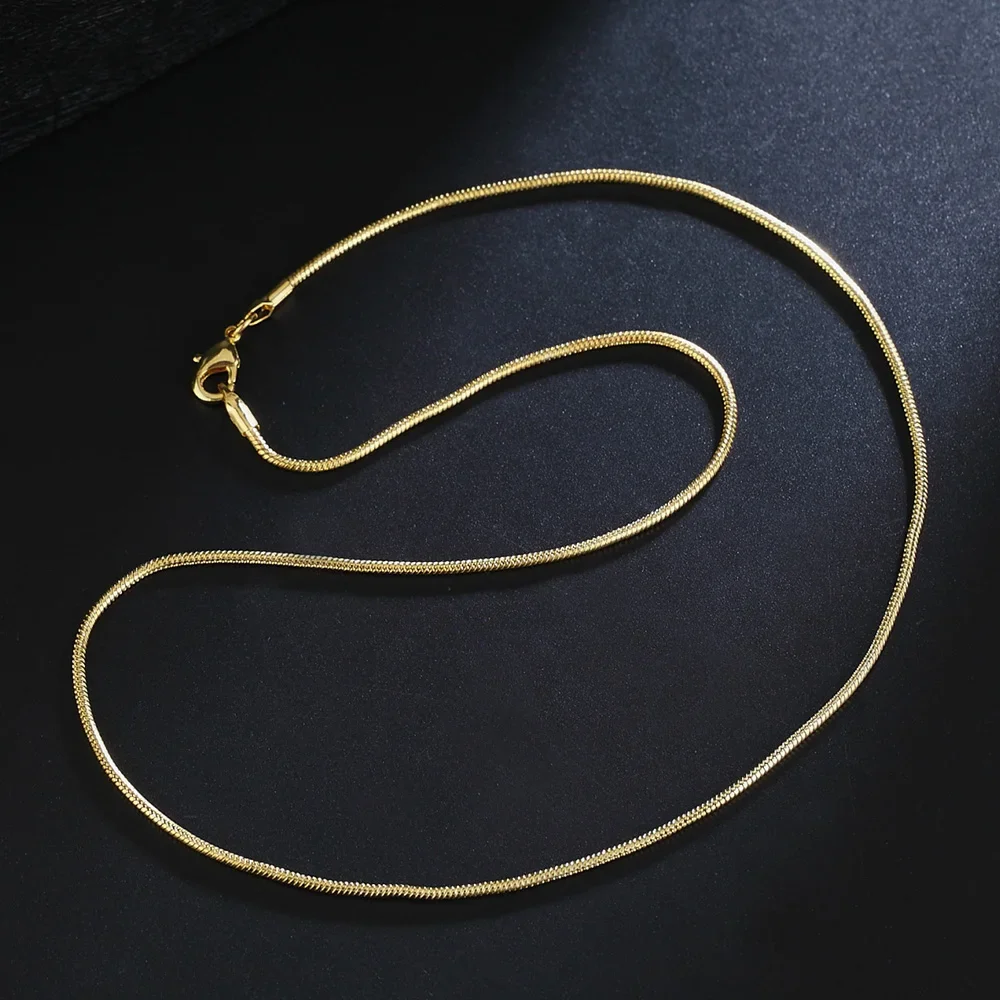 Nowy 925 Sterling Silver 1MM Snake Chain 18K złoty kolor Naszyjniki 16/18/20/22/24/26/28/30 cali Kobiety Mężczyźni Biżuteria Prezenty