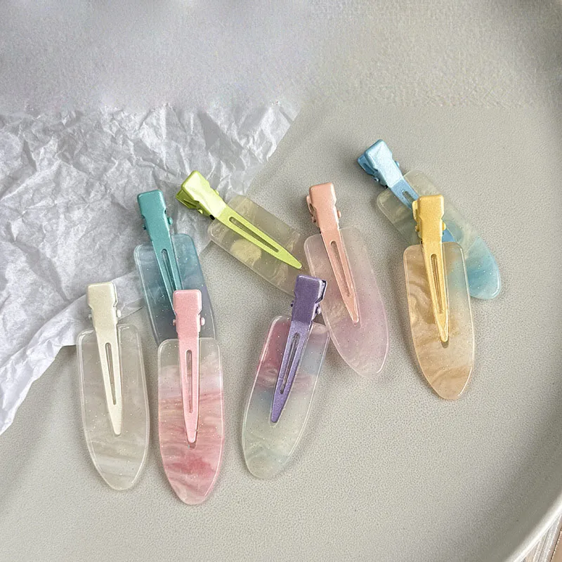 

Сладкая бесшовная заколка для волос градиентного цвета звездного неба для женщин, простая и милая заколка в виде утконоса для челки и коротких волос