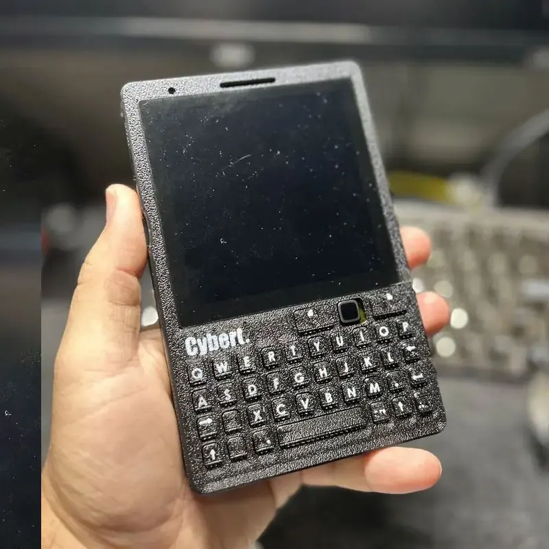 Computadora Linux portátil CyberT: basada en Raspberry Pi CM4, lista para Linux Kali, teclado QWERTY