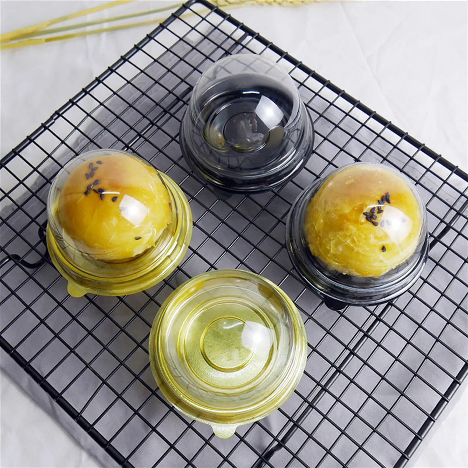 Cake Box Container Holder Round Plastic Transparent Dome 50pcs Baking Packaging Cupcake Mooncake Egg Yolk Puff Dessert Storage view 5