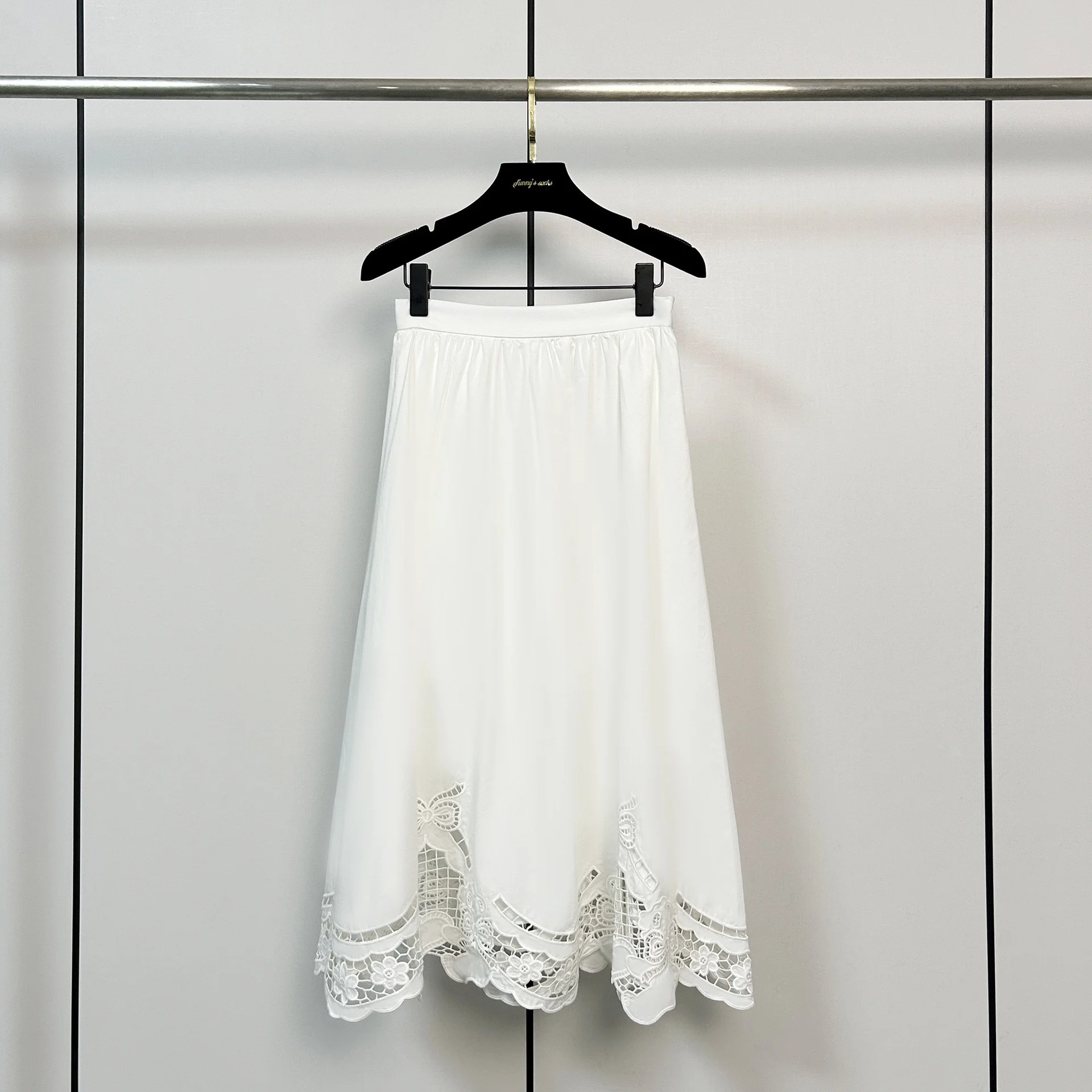 

Ele White Hollow out Lace f Skirt Slimming Midi Skirt New Summer 2024 Faion Ladies' Premium Clothing