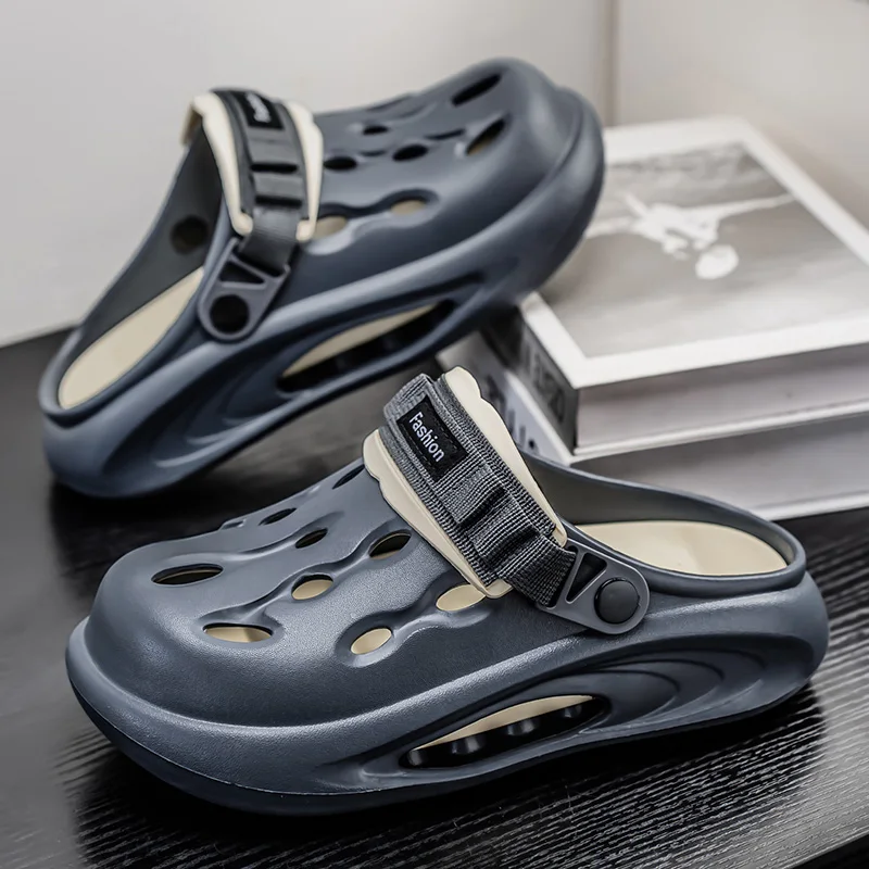 Paar-Stil für Männer und Frauen, Sommer 2022, Oberbekleidung, ausgeschnittene, rutschfeste Strandschuhe, Deodorant-Sandalen und Hausschuhe mit doppeltem Verwendungszweck