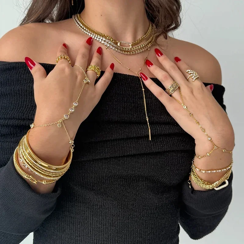 กำไลข้อมือหินธรรมชาติหลากสีสัน ดีไซน์สวยงามสำหรับผู้หญิง ชุบทอง ปรับขนาดได้ พร้อมเพชร CZ ไม่ลอกดำ กำไลแบบเรียบง่ายรูปทรงเล็บ