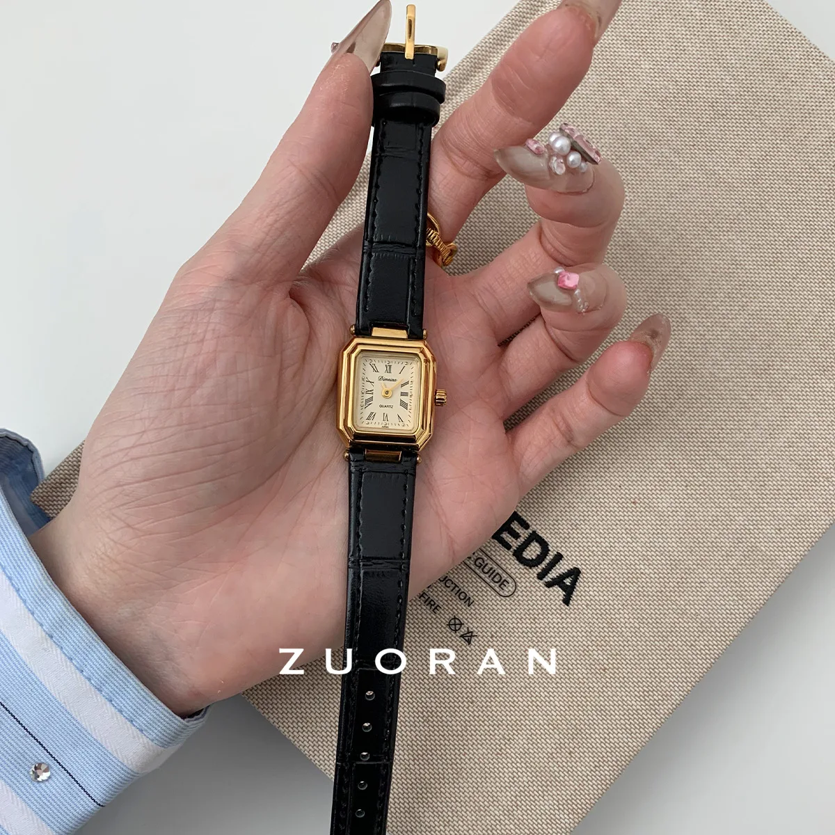 New Women'S Wristwatch, Retro-Chic Black And Gold Small Square Watch, Stylish And Sophisticated Women'S Watch Series.