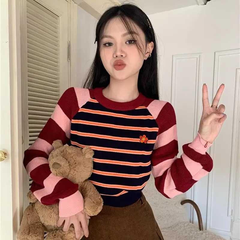 

Striped Embroidered Knitted Sweater Autumn Winter 2024 New Pure Lust Style Wear Niche Design Women'S Tops