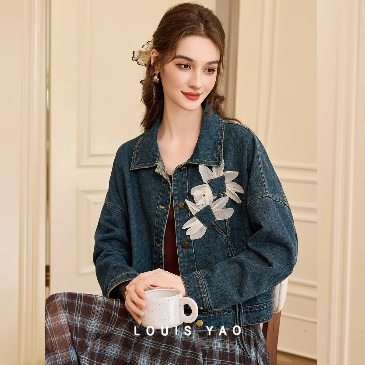 

LOUIS YAO Water Washed Women's Denim Jacket 2025 Autumn 3D Embroidered Patterns Coats Color Contrast Drop Sleeves Cardigan