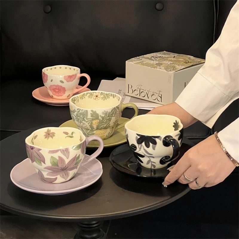陶磁器のカップとソーサーのギフトセット、磁器製ラテティーカップ、アフタヌーンティー用、家の装飾、女性やカップルへの誕生日プレゼントボックス