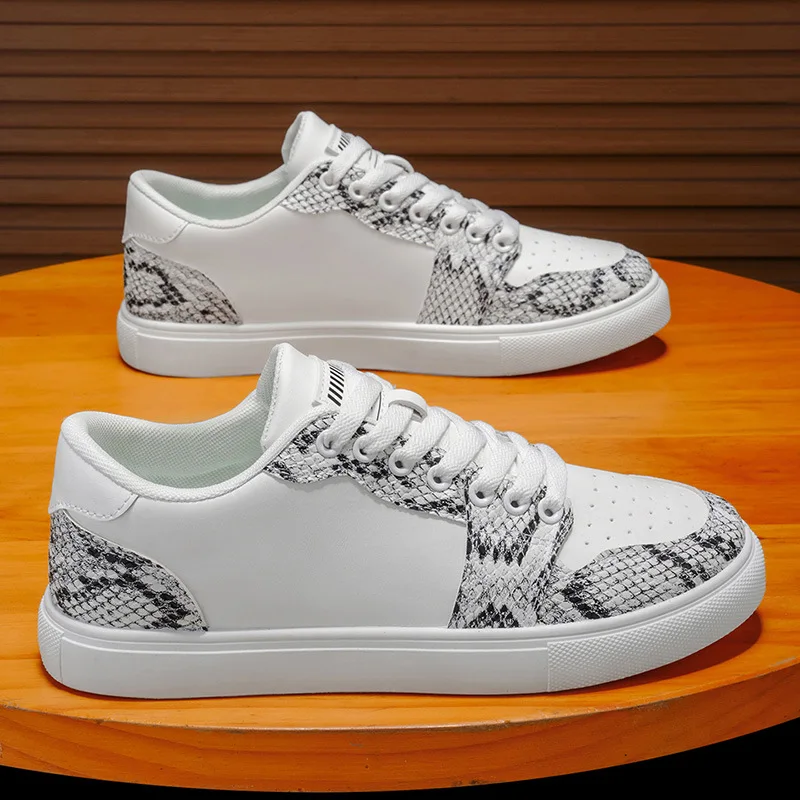 

2026 Men's Trendy Breathable Comfortable Thick-Soled Casual Board Shoes Fashionable Outdoor Sports Footwear