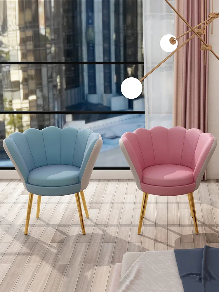 カスタマイズされた背もたれ付きアームチェア,リビングルーム,シングルソファ,ミルクティー,店舗,寝室,家具,スタイリングツール,化粧チェア,高級家具