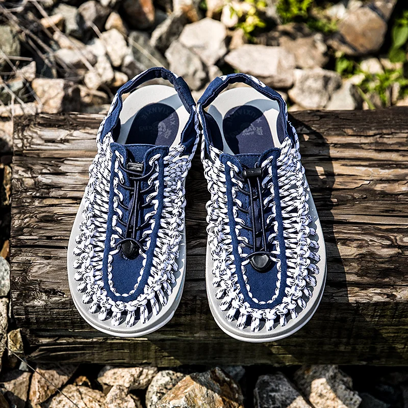 Summer Men\'s Handmade Weaving Fashion Design Men\'s Sandals Outdoor Casual Beach Sandals Breathable Soft Bottom Hollow Slippers