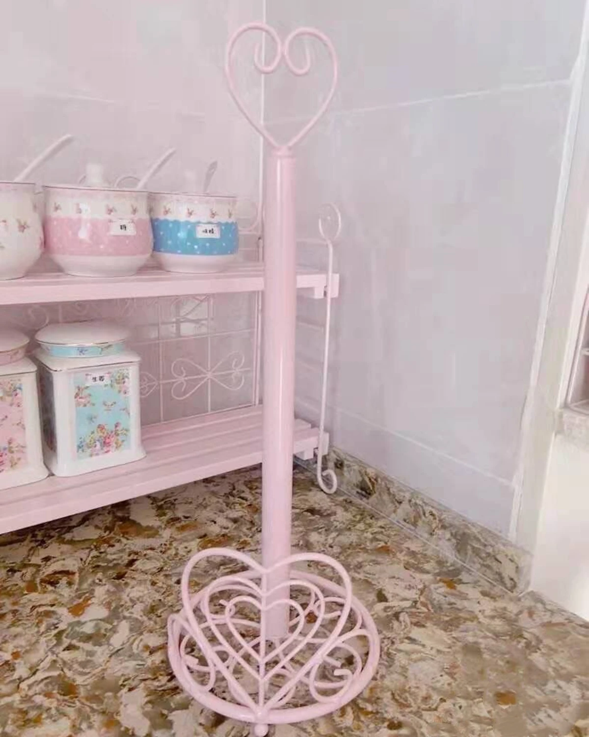 Iron Kitchen Roll Paper Towel Holder, Bathroom Tissue Stand, Pink Napkins Rack, Home Storage Accessories