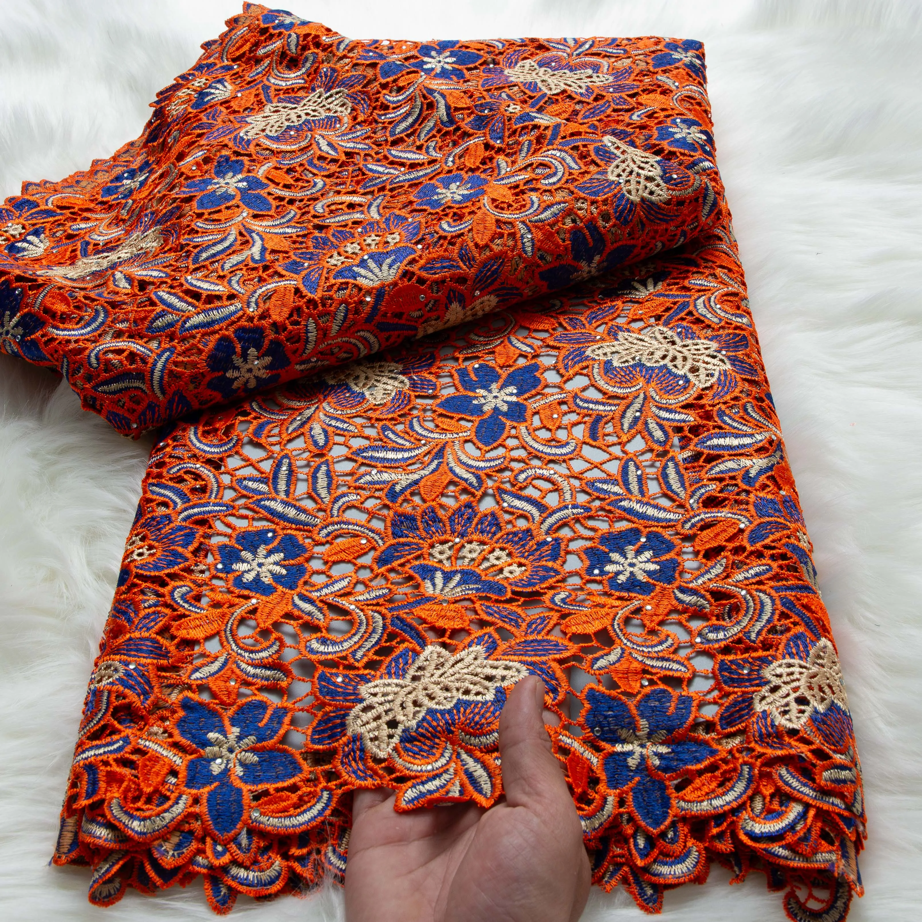 tissu-africain-en-dentelle-guipure-de-haute-qualite-tricote-soluble-dans-l'eau-nigerian-robe-de-soiree-5-ans-couture-2026