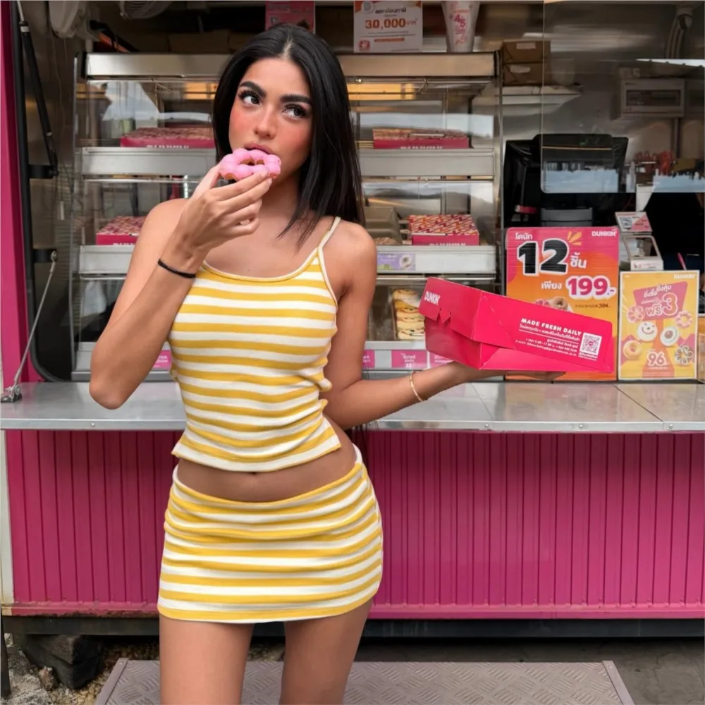 

Striped New In Matching Set 2 Pieces Set For Woman Two Piece Outfit Hot Girl Style All-match Patchwork Vest Backless Package Hip