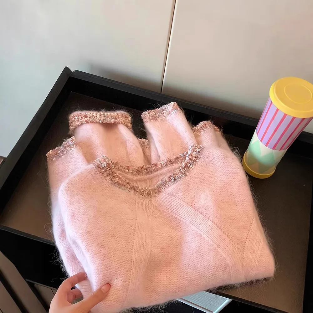 

2025 Temperament Elegant Heavy Industry Solid Color Splicing Lace Fleece Autumn and Winter Gentle Lazy Soft Waxy Knitted Top