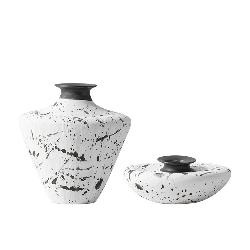 Wabi Sabi Style Retro Handmade Ceramic Shaped Flower Vase with Texture and High-end Decoration for Hotels