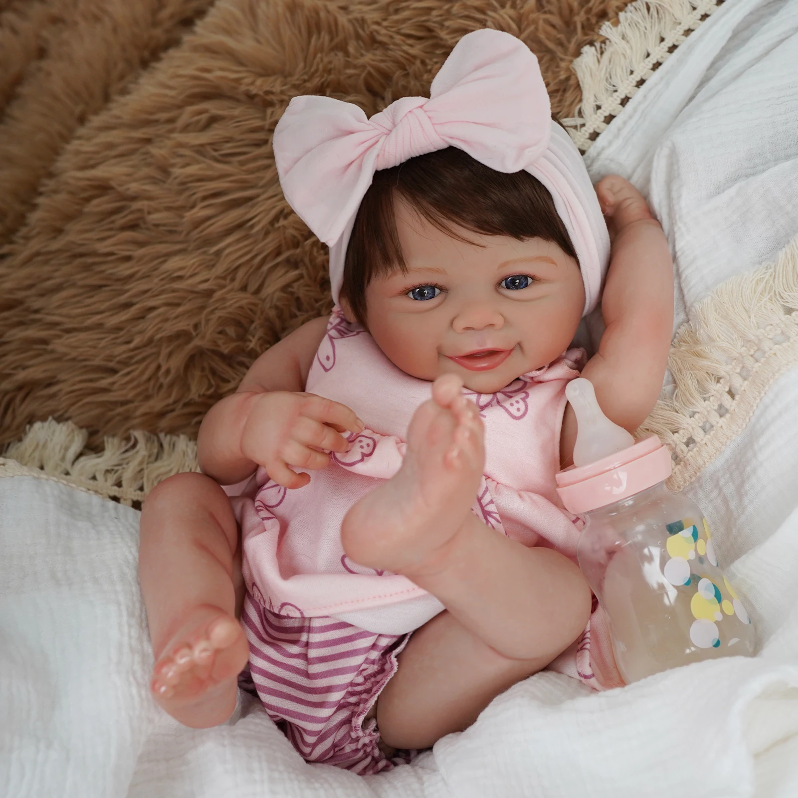 

Miaio 17-дюймовая реалистичная кукла Reborn всего тела Vivienne с 3D-кожей, многослойная картина с ручным рисунком, волосы Touch Doll