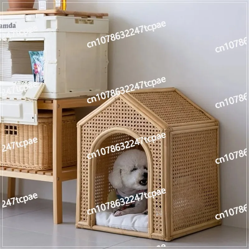 Ecofriendly Luxury Handwoven Rattan Dog House/Dog Bed/Cat House Rattan Pet House Cage Woven Wicker Pet Bed from