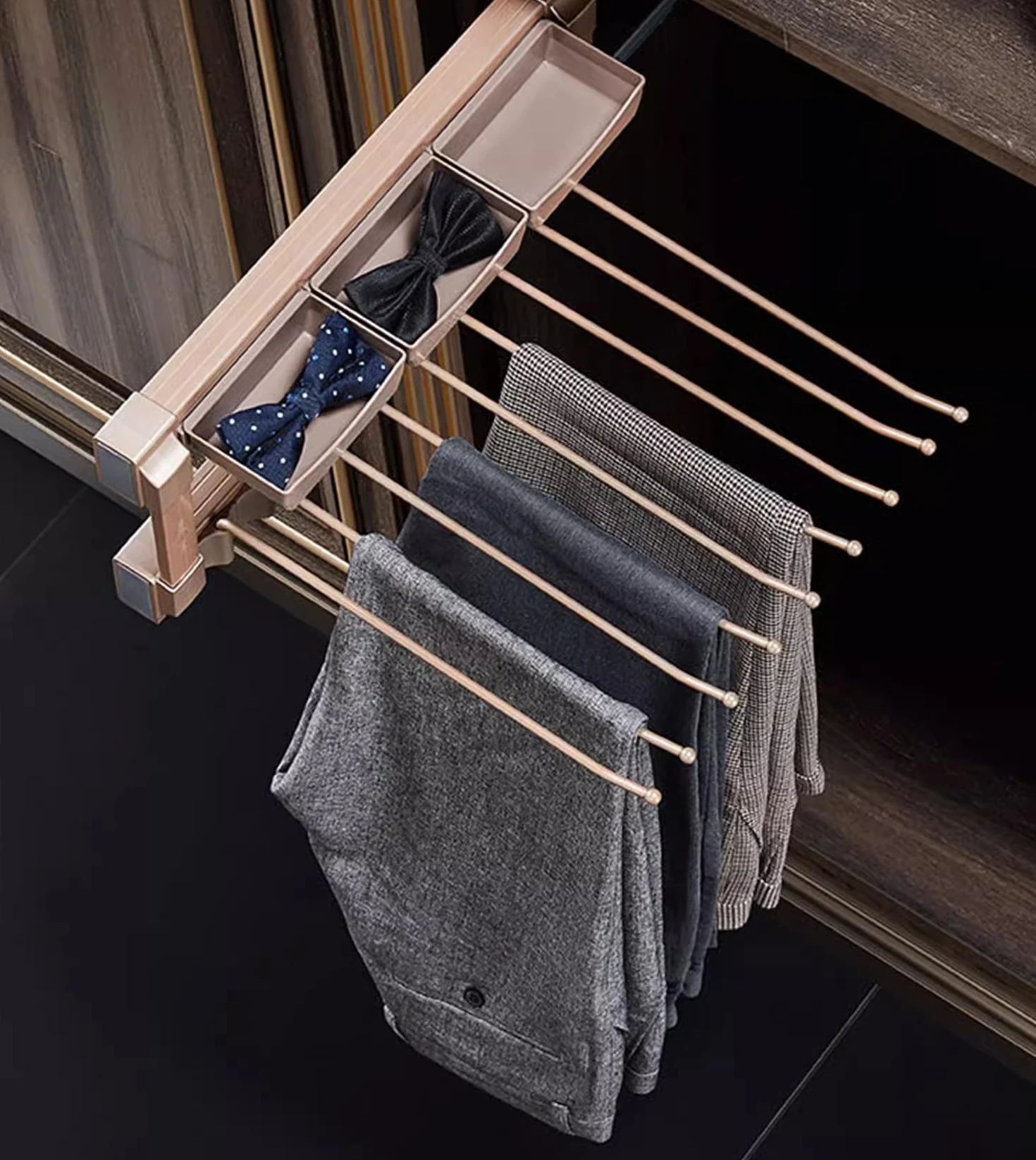 Wardrobe Hanger Cloakroom Storage Hardware Hanger Top Retractable Drying Rack