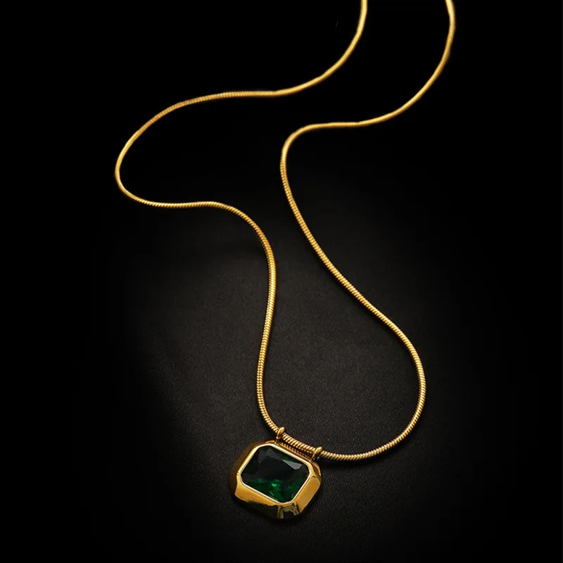 316L Stainless Steel Green Zirconia  Pendant Necklace For Women New Trend Girls Flat Snake Chain Jewelry Gifts