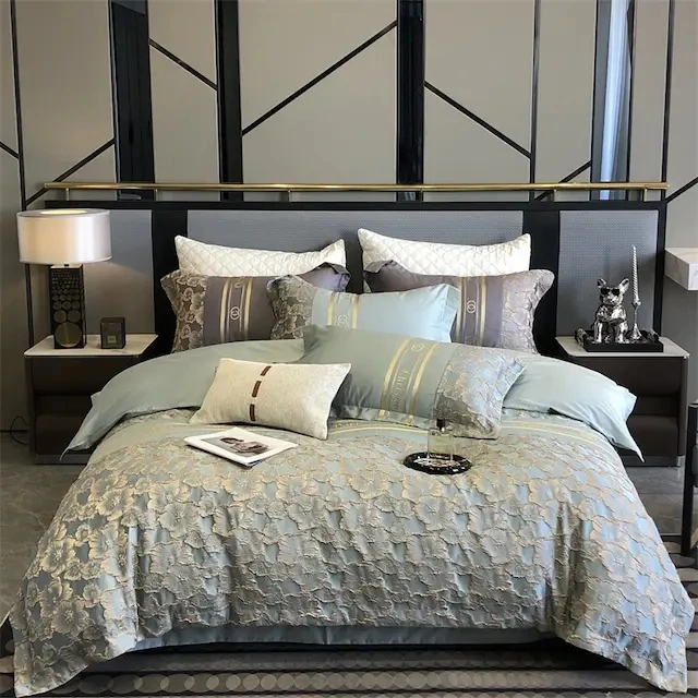 

2024 New Cotton High Embossed Four-piece Set Embroidered Bedding Set
