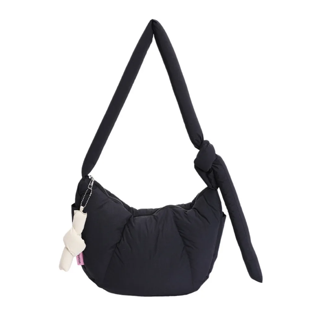 

Пуховая хлопковая сумка для пельменей в японском стиле, милая однотонная сумка через плечо с пуховым облаком и подвеской, стеганая нейлоновая сумка с подвеской