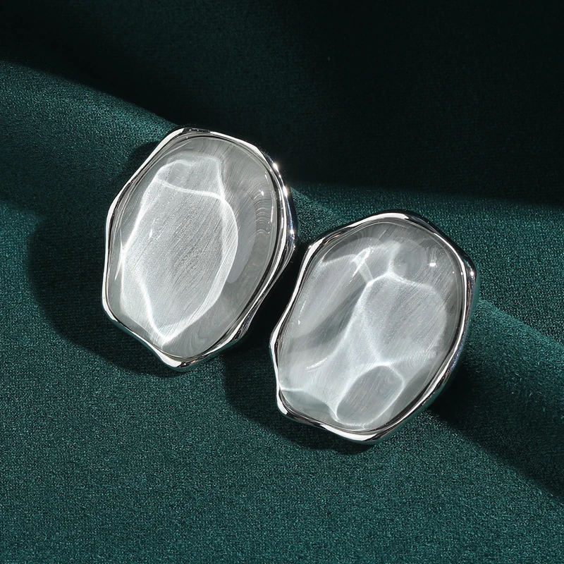 

Vintage White Resin Stud Earrings Silver Color Irregular Ellipse Glass Unique Luxury Quality Designer Gifts Jewelry Party casual