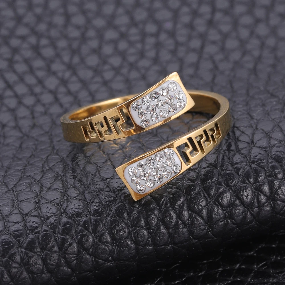 Anelli in acciaio inossidabile con strass geometrici di moda per accessori da donna nuovo regalo di gioielli da ballo per feste con anello aperto Color oro alla moda