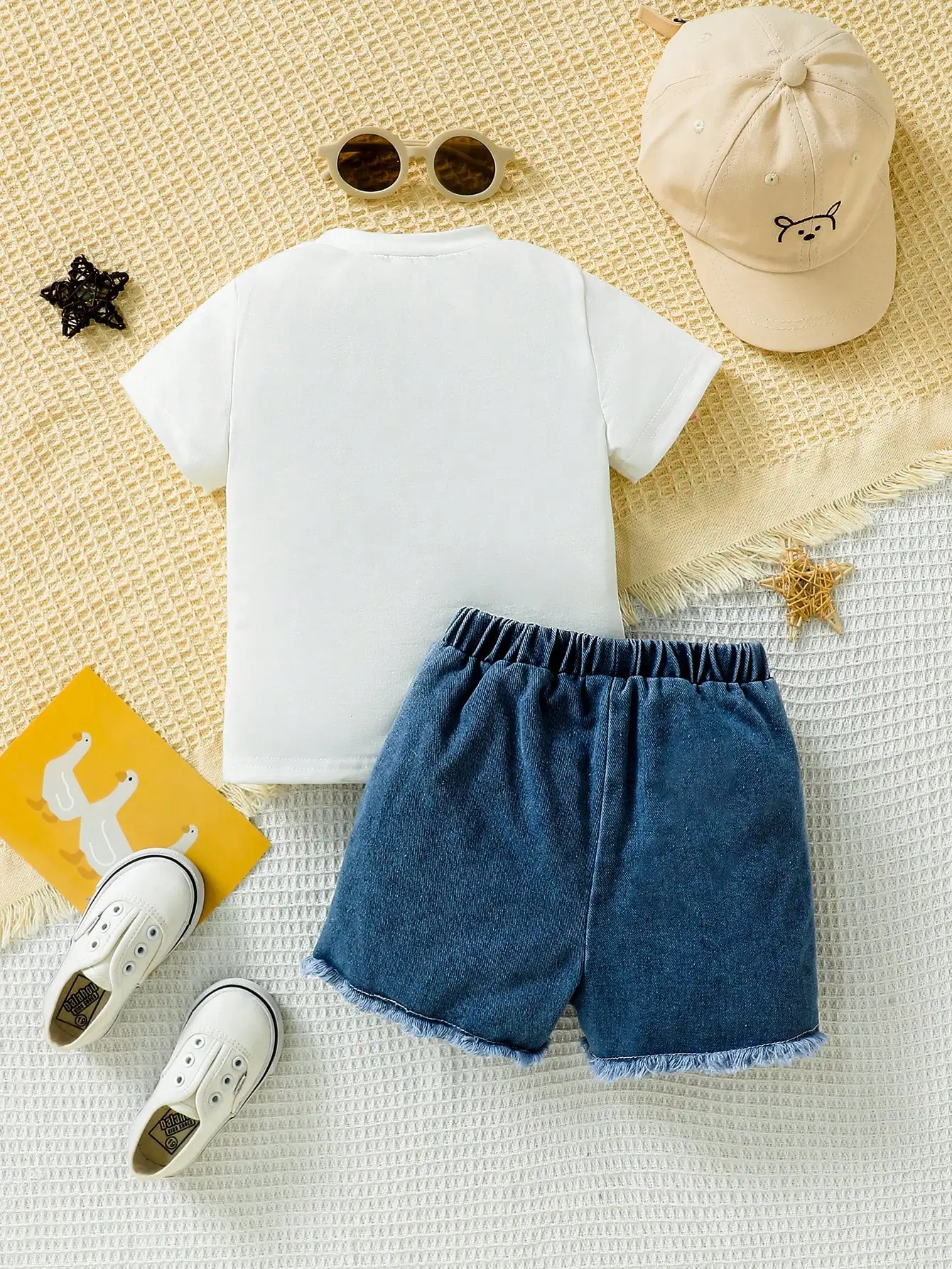 Set Summer Boys Short sleeved Children\'s White T-shirt New Loose Top Clothes Baby Clothes Casual Shorts Children\'s Clothing