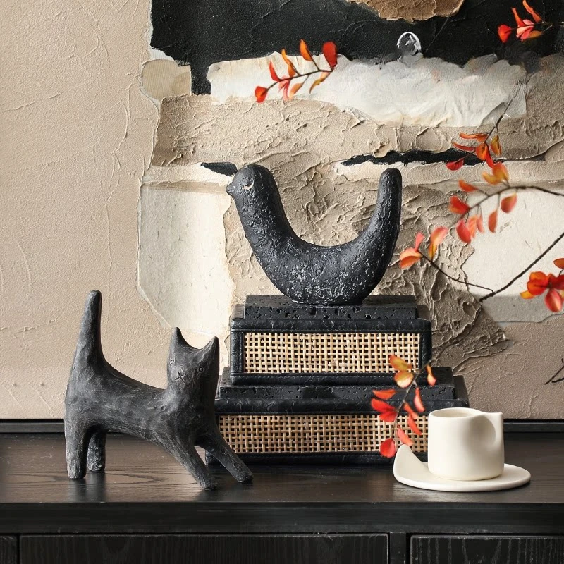 

Modern Resin Figurine Creative Cat Sculpture Modern Abstract Bird Artwork Decorative Ornament for TV Cabinet and Home Entrance