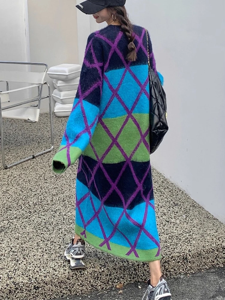 NYFS حجم كبير المشارب عادية الحياكة فستان طويل فضفاض المنك المخملية المرأة سترة فستان رداء الخريف الشتاء 2025 Elbise