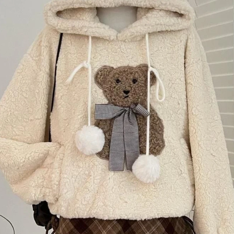 اليابانية الشتاء Kawaii لوليتا نمط تنورة مجموعات النساء سميكة القوس الكرتون الدب مقنعين البلوز منقوشة كعكة صغيرة تنورة Y2k دعوى
