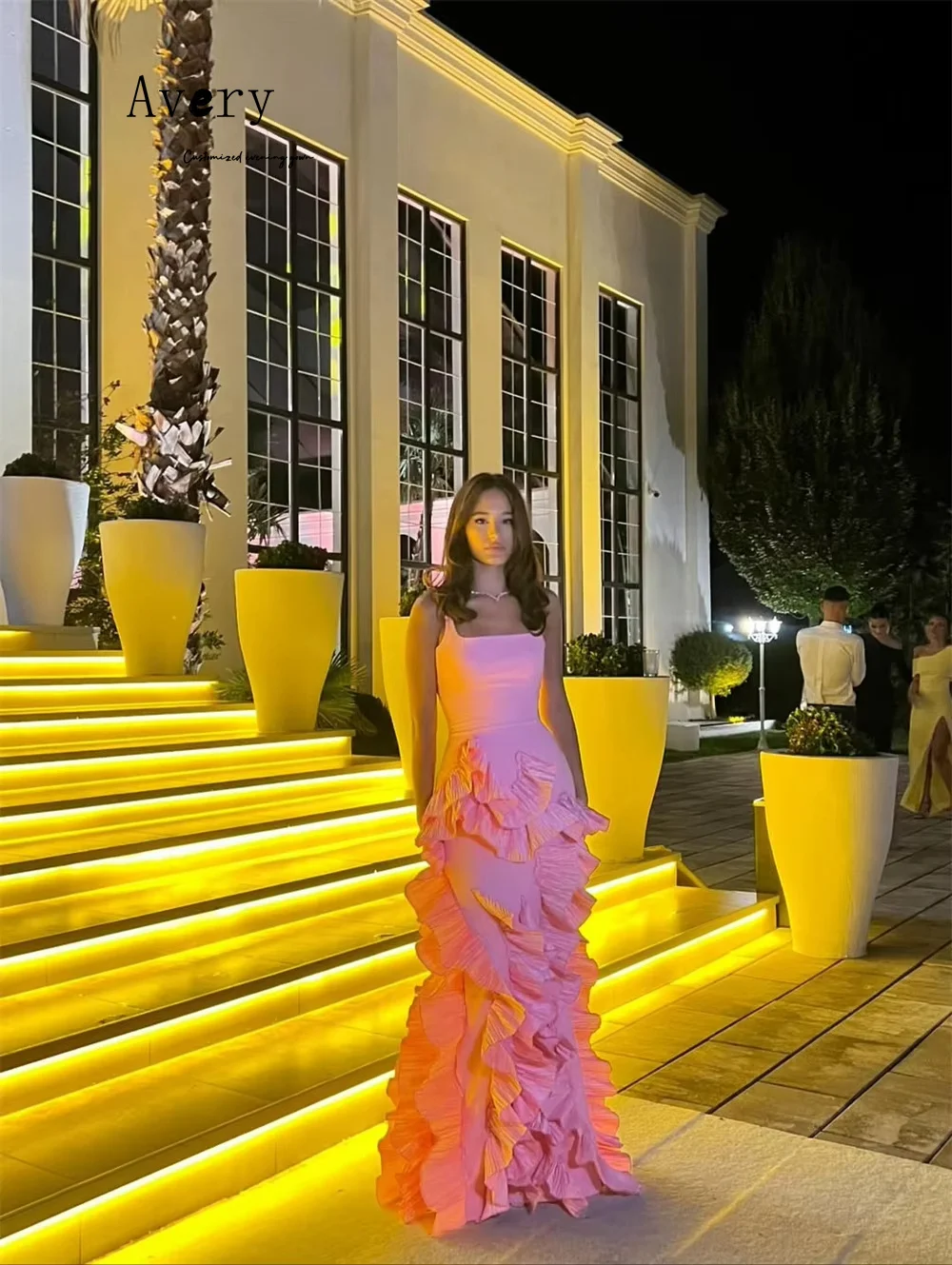 Avery personalizado rojo tirantes finos sin mangas fuera del hombro vestido elegante de lujo vestidos de fiesta de invitados de boda de lujo 2025 Prom