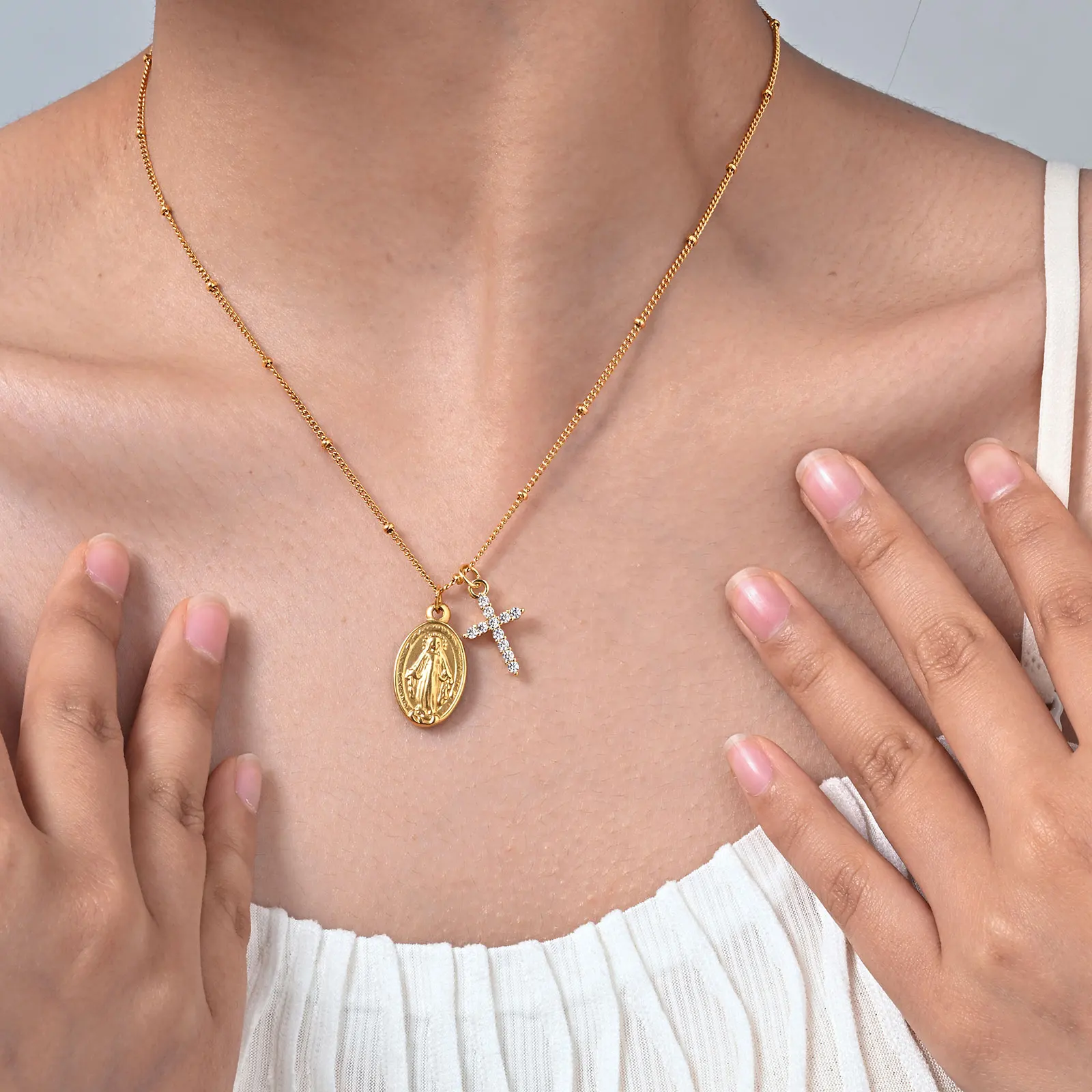 Zirkon-Kreuz-Halskette mit Jungfrau Maria-Anhänger für Frauen, vergoldete Perlenkette aus Edelstahl, religiöser Gebetsschmuck – Detail 3