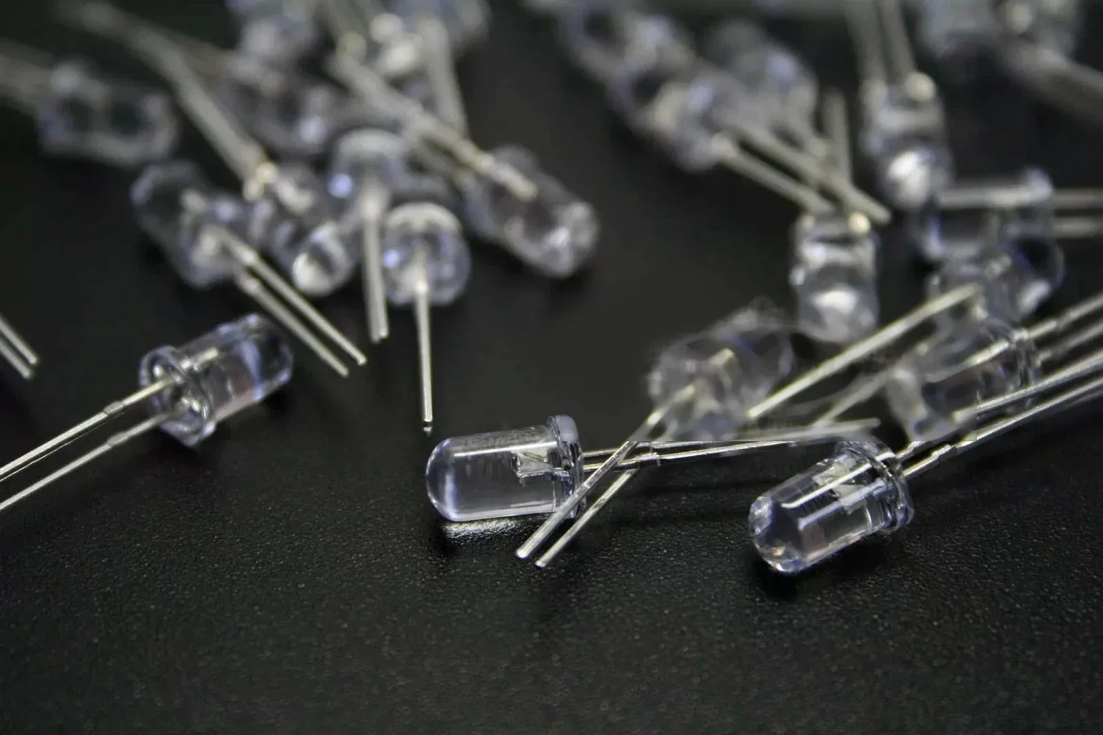Lampada a LED Perlina Diodo LED da 5 mm Installazione semplice Circuiti elettronici Decorazioni di illuminazione ad alta luminosità Durata di lunga durata
