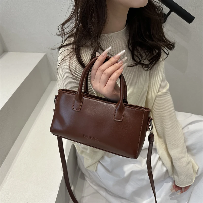 Vintage Feel Women's Shoulder Bag Versatile Crossbody Handbag Spring Summer Fashion Soft PU Leather Square Bag Casual Use