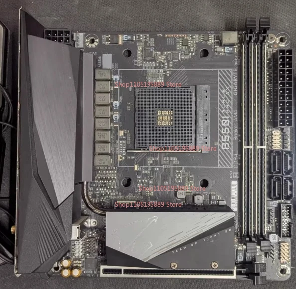 

Материнская плата Gigabyte B550i Aori Pro Axis ITX Mini с гравировкой