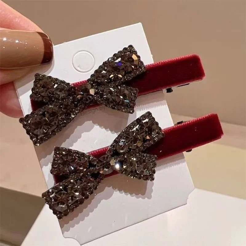 Рисунок 3 - Новые заколки для волос со стразами