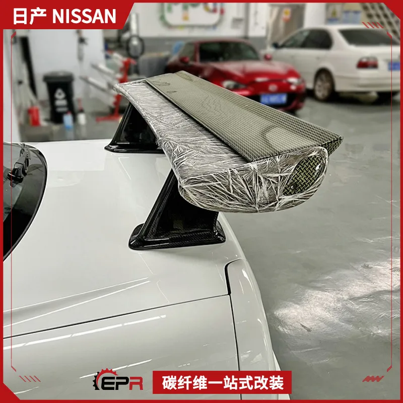 

Suitable for Nissan GTR Skyline R34 carbon fiber modification SUPERIOR rear wing, spoiler fixed wind wing