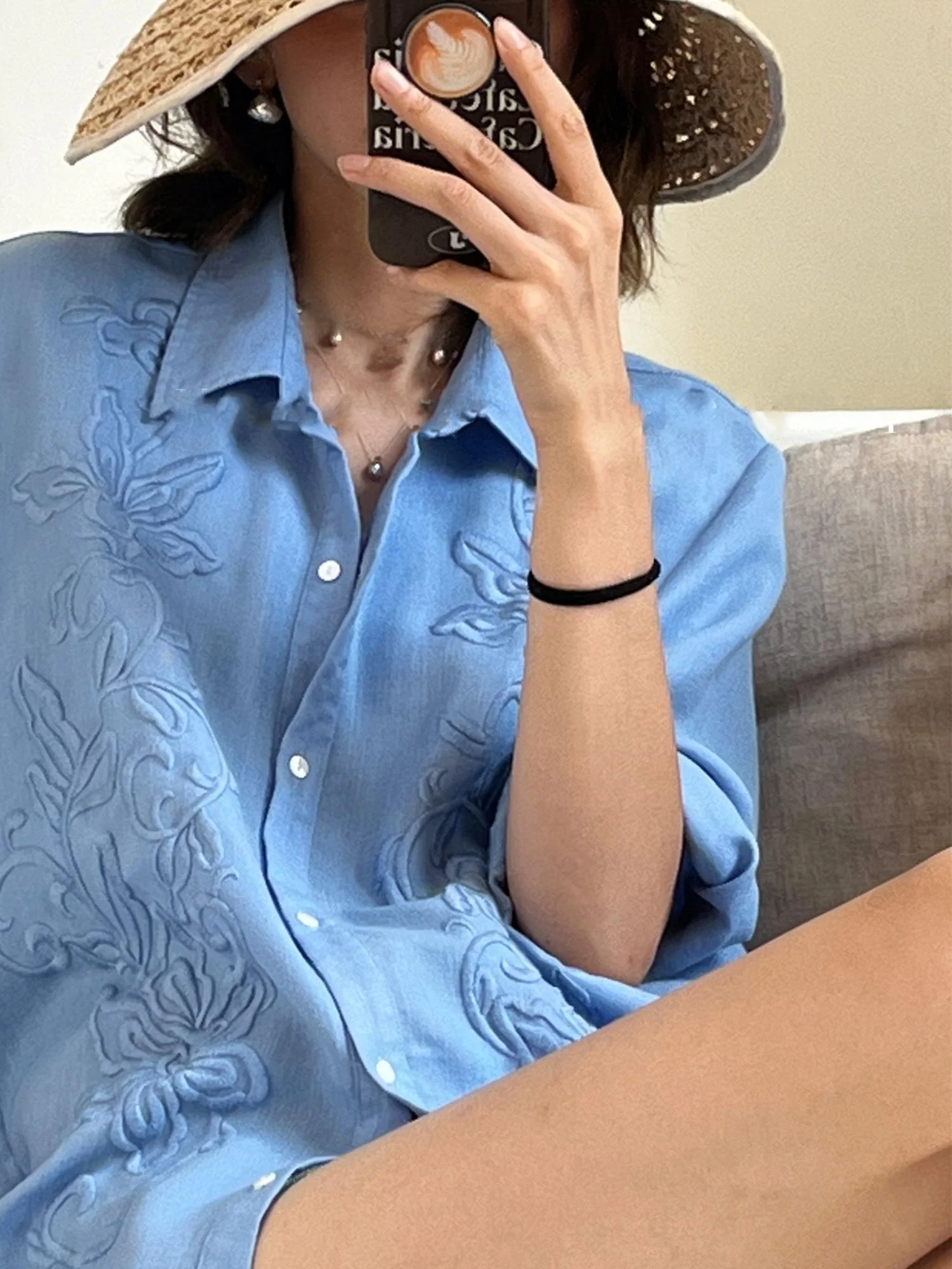 

Свободная синяя вышитая модная дизайнерская одежда, новинка 2025 года, женская одежда премиум-класса, корейская длинная одежда из полиэстера с пуговицами...