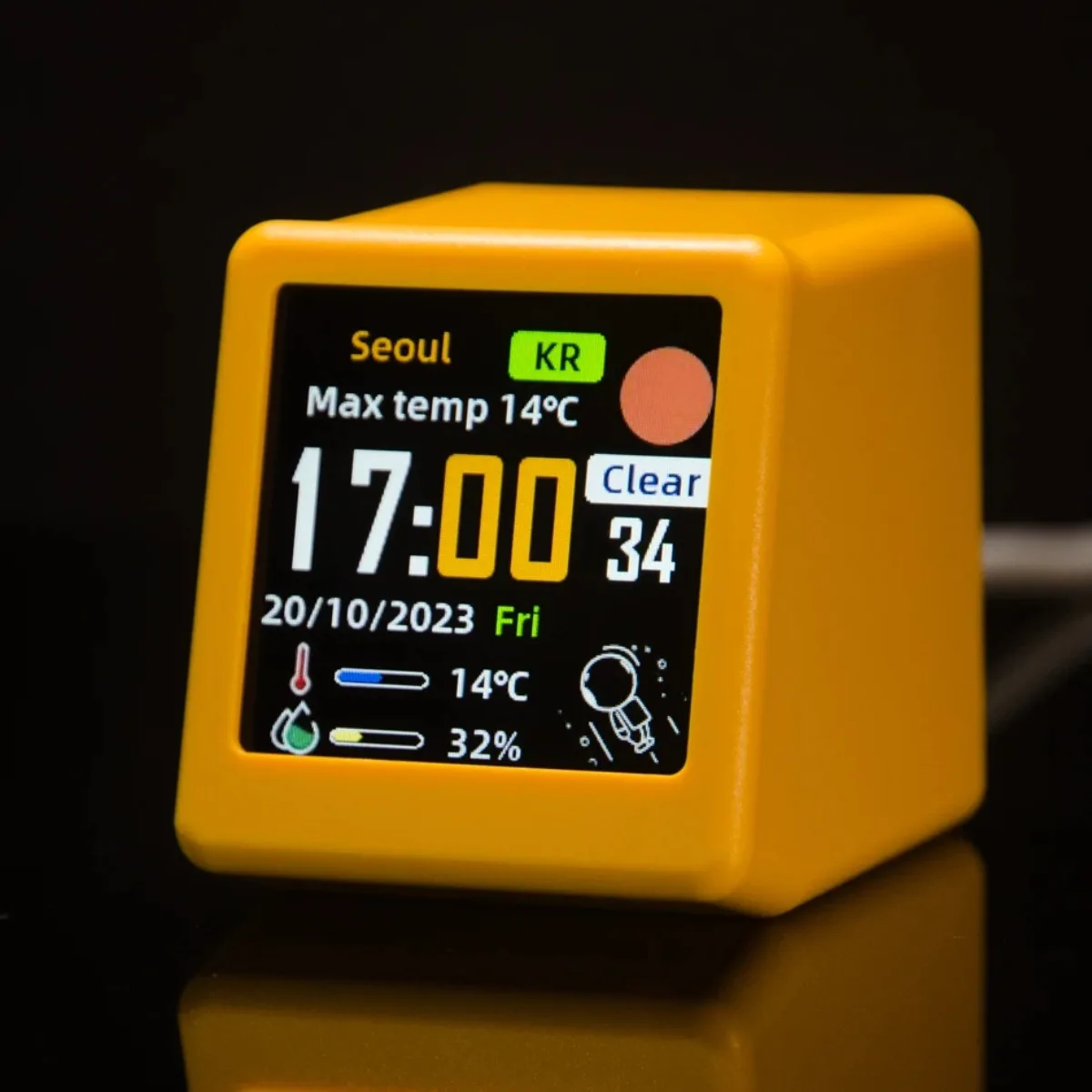 Creativity Super Cool Mini WiFi Desktop Weather Digital Clock Station with IPS LCD Screen Gadget for Home Office Decorations