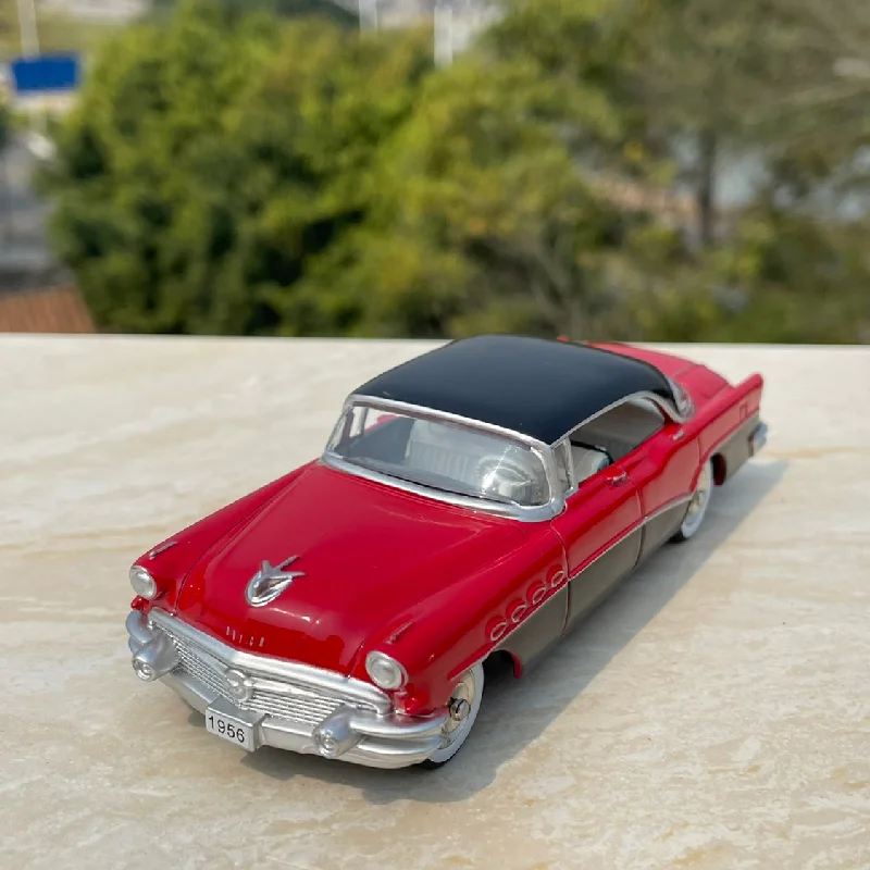 1:43 Scale Model Diecast Alloy 1956 Classic Retro Car Metal Toys Vintage Vehicle Gifts Fans Collection Display Decoration Adults