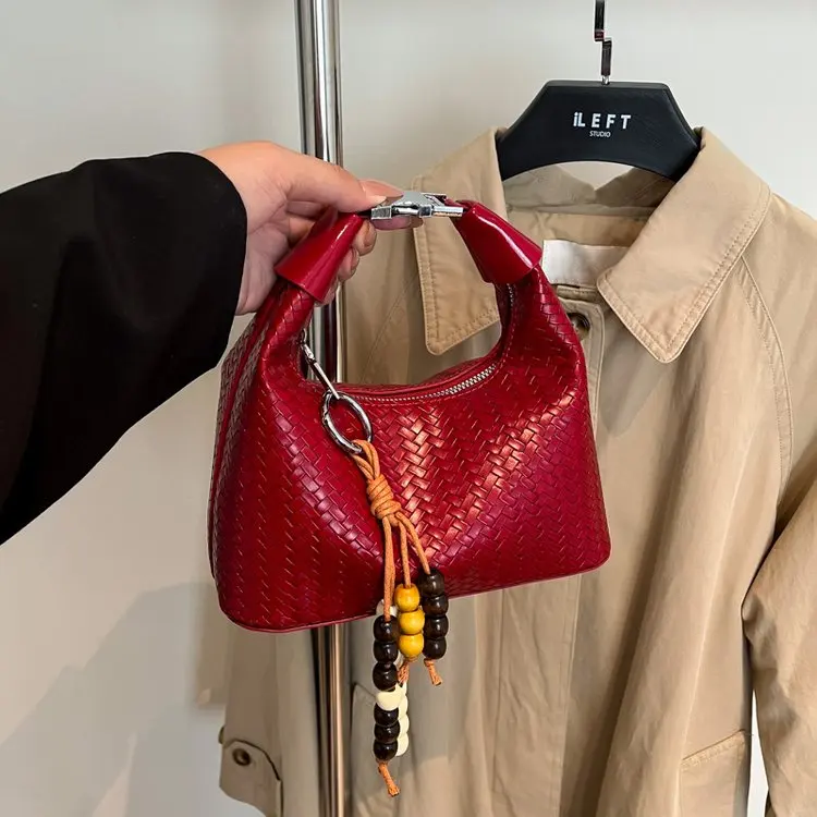 

Осень 2024 года 648 Новая сумка-сумка Модная универсальная сумка через плечо Простая пригородная сумка через плечо