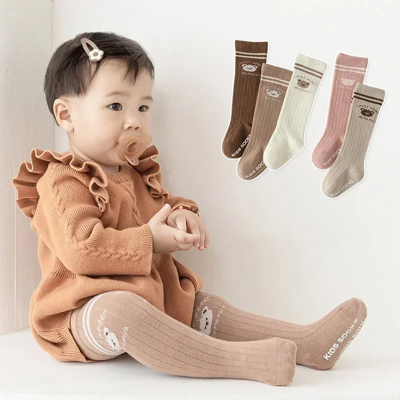 Stoking lembut model Korea untuk anak-anak, kaus kaki seragam sekolah motif kartun, kaus kaki stoking panjang selutut, kaus kaki lembut model Korea untuk anak laki-laki dan perempuan