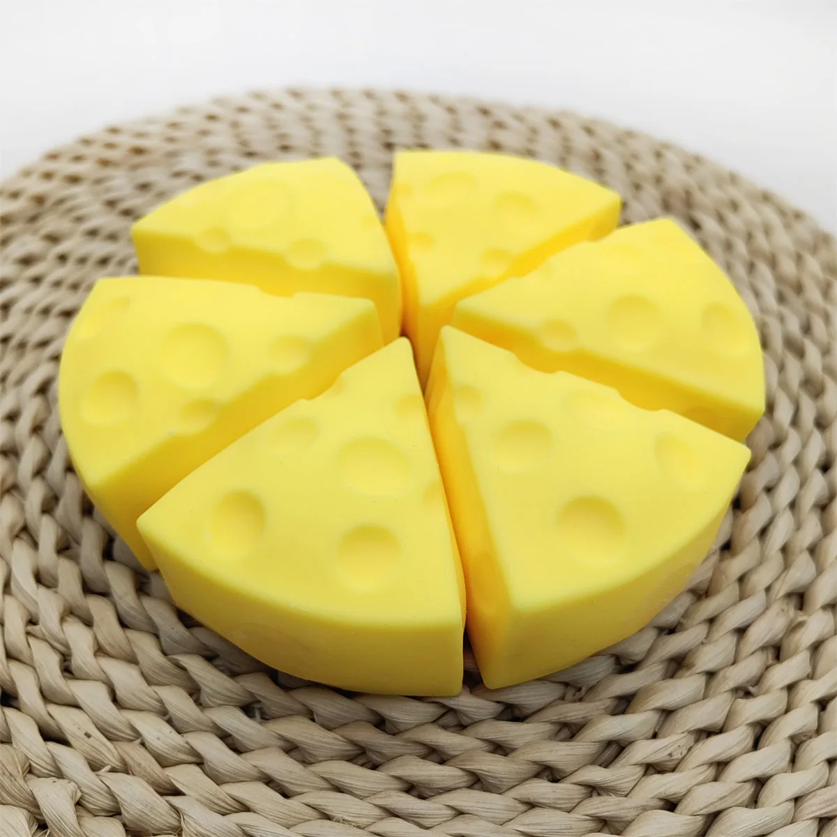 Käse-Quetschspielzeug, Simulierter Käse, Weiches Niedliches Entspannungs-Käse-Spielzeug zum Knitzen, Klebriger Langsam Zurückfedernder Käse für Erwachsene – Detail 9