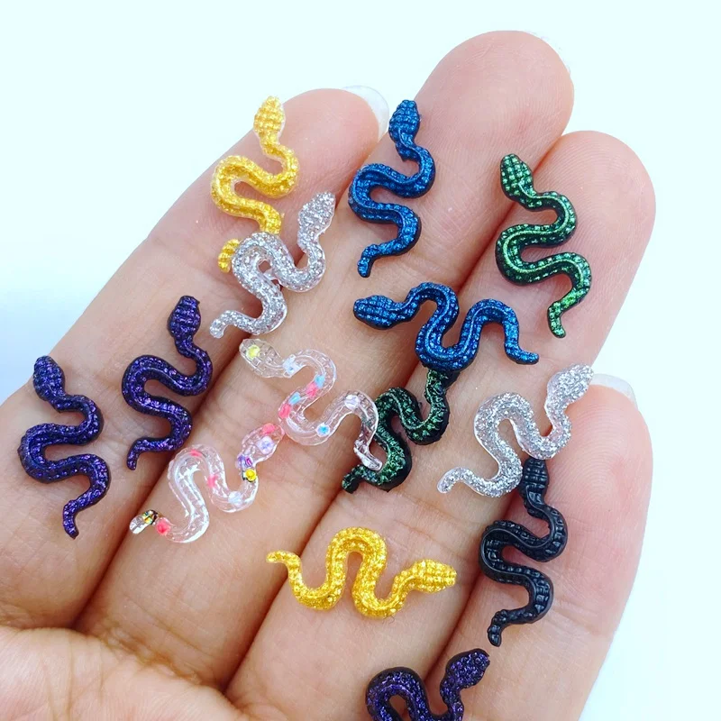 50Pcs New 8*17mm Cute Mini Shiny Little Snake Resin Flatback Cabochon Ornament Jewelry Making Manicure Hairwear Accessories